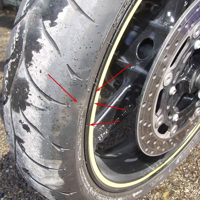 Motorrad Reifen und Felge beschädigt - [company-name]